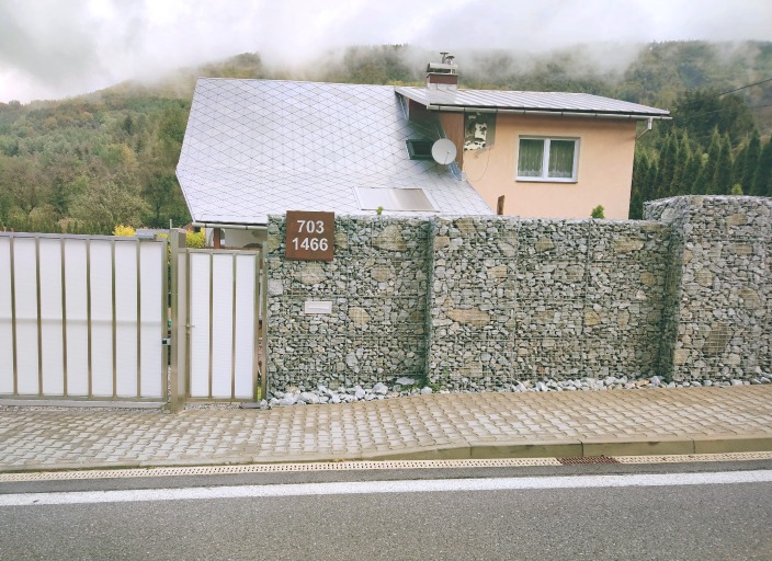 cortenový cislo domu gabionové plot foxysteel