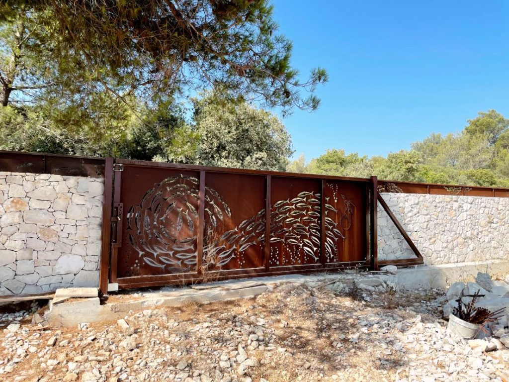 sliding corten gate Croatia Brac